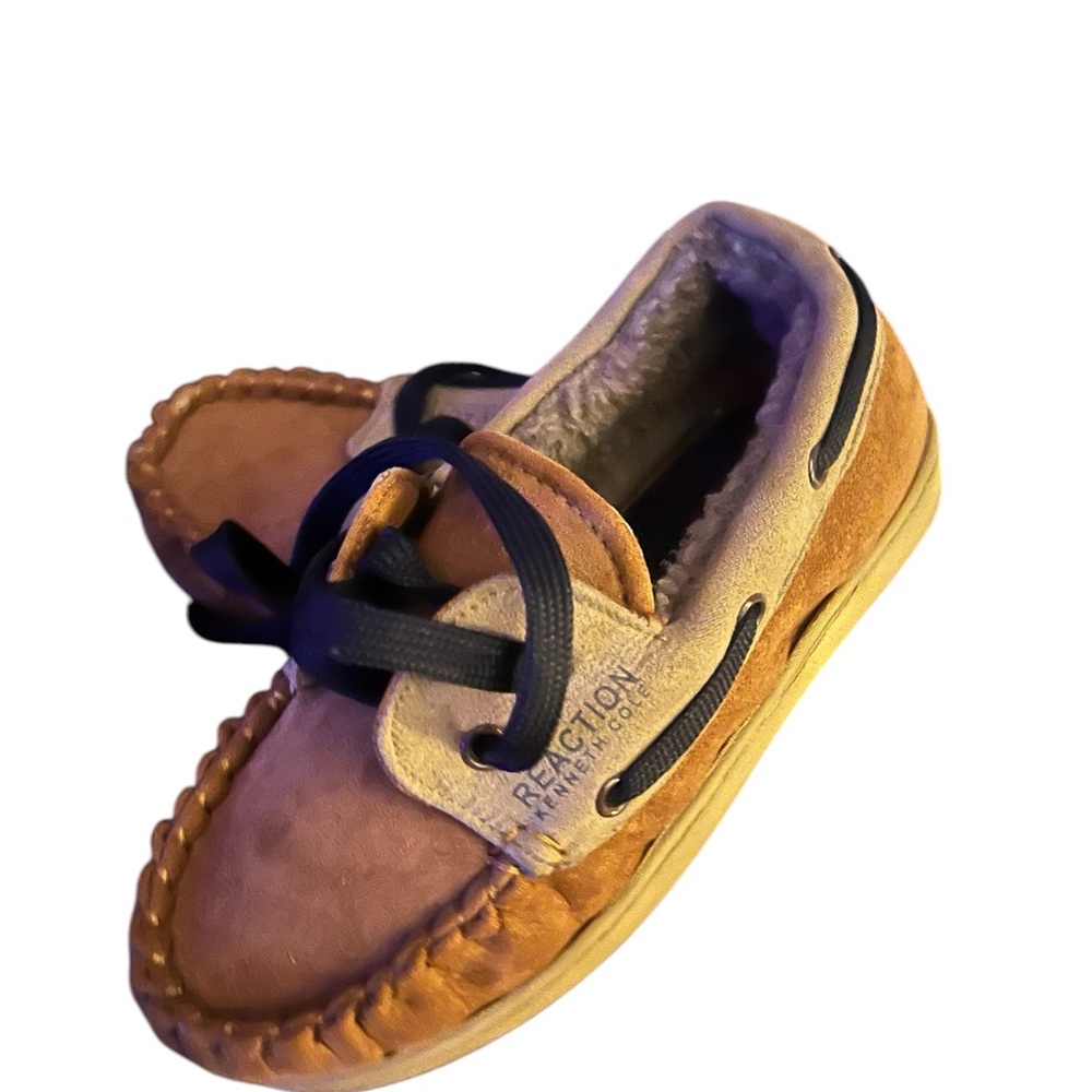Boys Kenneth Cole Reaction Moccasins Size 13 - Picture 1 of 3